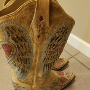 Tan leather heart boots with Angel wings
